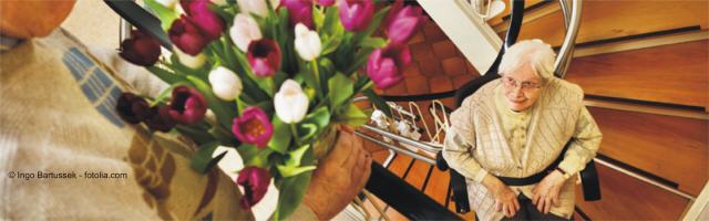 Oma und Opa mit Sitzlift